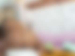 Live cam show with Madisson022 - Mature Young Adult on Hubzter Live