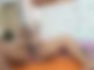 Madisson022's Live Sex Cam Show