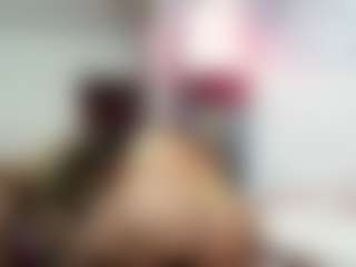 Live cam show with Madisson022 - Flashing on Strip Flash - Live Sex Shows