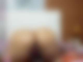 Madisson022's Live Sex Cam Show