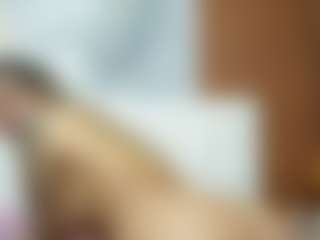 Live cam show with Madisson022 - Dildo Mature on StripNow