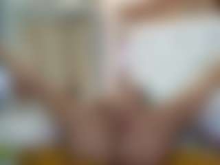 Madisson022's Live Sex Cam Show