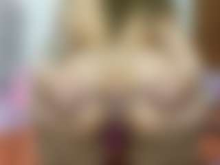Madisson022's Live Sex Cam Show