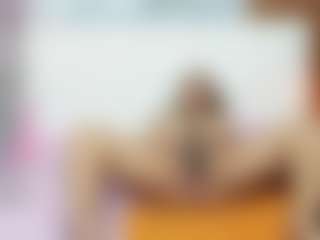 Live cam show with Madisson022 - Blonde Hair Middle Aged on xfollow cams