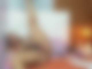 Live cam show with Madisson022 - Toys Middle Aged on 1on1-livenow