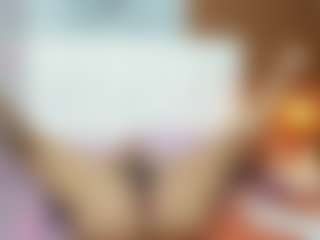 Live cam show with Madisson022 - Athletic Middle Aged on 1on1-livenow
