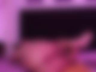 Live cam show with Madisson022 - Blonde Hair Teen (18+) on Camsoda