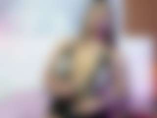 Live cam show with Madisson022 - Mature Middle Aged on Camsoda