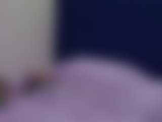 Live cam show with Madisson022 - Athletic on Camsoda