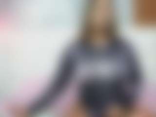 Live cam show with Madisson022 - Flashing on Camsoda