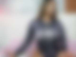 Live cam show with Madisson022 - Flashing on Camsoda