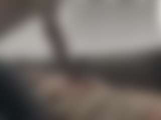Live cam show with PlayfulKate - Blue Eyes on livesuperchat.net