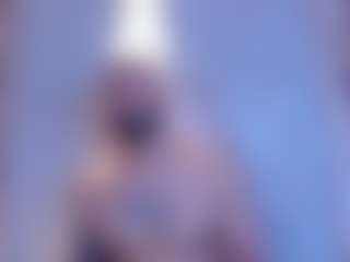 Live cam show with Lion and Aria - Middle Aged on Camsoda