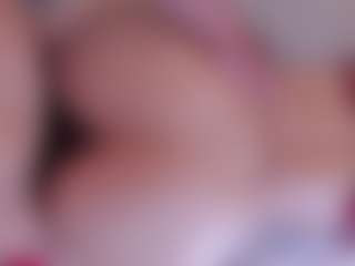 Live cam show with Lion and Aria - Middle Aged on Latina Girls