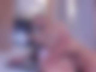 Live cam show with Lion and Aria - Facial on Latina Girls