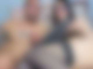 Live cam show with Lion and Aria - Middle Aged on Free Soda