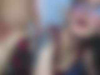 Live cam show with Lion and Aria - Athletic Middle Aged on Camming Site