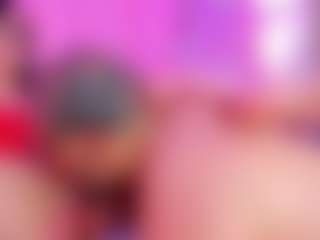 Live cam show with Lion and Aria - Body Massage on madthumbs