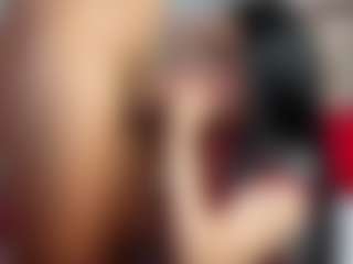 Live cam show with Lion and Aria - Middle Aged on AdultVida.com