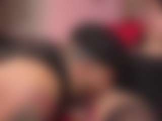 Live cam show with Lion and Aria - Athletic on EXY