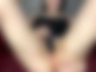 Live cam show with Annie - Living Room on camwithhim.com