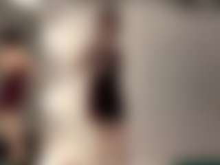 Live cam show with Annie - Living Room on Camsoda