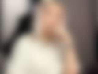 Live cam show with Alice - Athletic on camwithhim.com