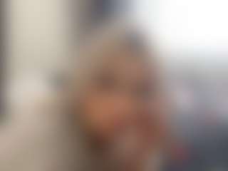 Live cam show with Alice - Twerk on Dolls Live