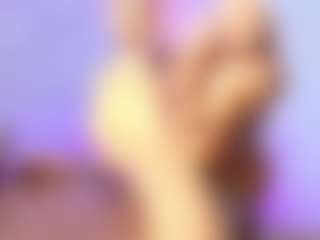Live cam show with jazminevanns - Blonde Hair on live18s.com