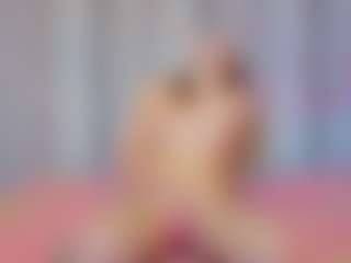 KarenSozzi's Live Sex Cam Show