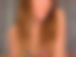 KarenSozzi's Live Sex Cam Show