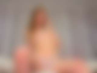 KarenSozzi's Live Sex Cam Show