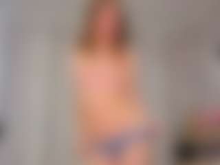 Live cam show with KarenSozzi - Pov on CamClone
