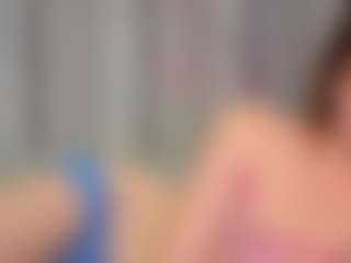 KarenSozzi's Live Sex Cam Show