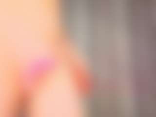 KarenSozzi's Live Sex Cam Show