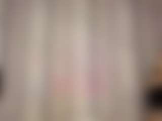 Live cam show with KarenSozzi - Tiny Tits on liverealitysex.com
