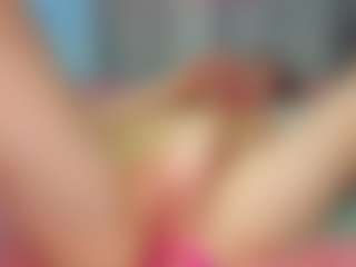 Live cam show with KarenSozzi - Smoking on Uber Horny