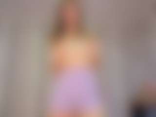 KarenSozzi's Live Sex Cam Show