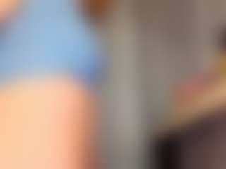 KarenSozzi's Live Sex Cam Show