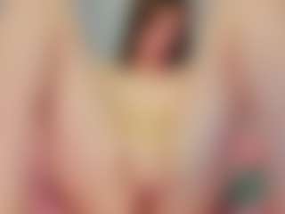 KarenSozzi's Live Sex Cam Show