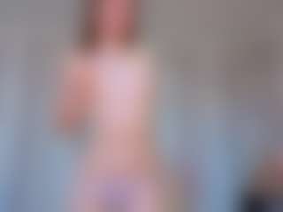 KarenSozzi's Live Sex Cam Show