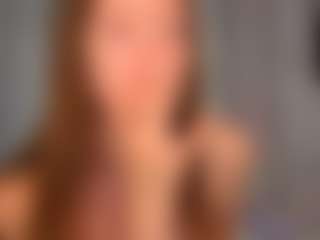 Live cam show with KarenSozzi - Flashing on Camsoda