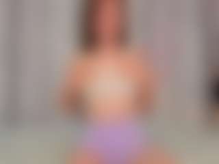 KarenSozzi's Live Sex Cam Show