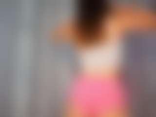 Live cam show with KarenSozzi - Bedroom on Fling VIP Chat