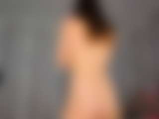 KarenSozzi's Live Sex Cam Show