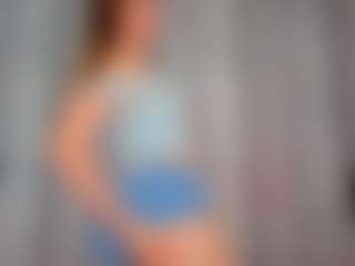 Live cam show with KarenSozzi - Solo on madthumbs