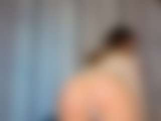 KarenSozzi's Live Sex Cam Show