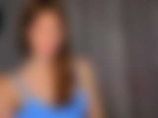 Live cam show with KarenSozzi - Skinny on livesuperchat.net