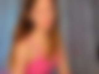 Live cam show with KarenSozzi - Control on Camsoda