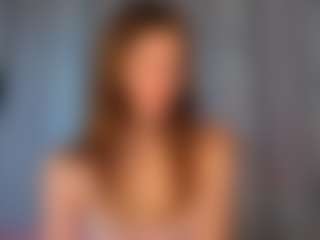 Live cam show with KarenSozzi - Flashing on CamClone